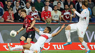 Voller Einsatz: Stuttgarts Daniel Didavi (v.) gegen Hannovers Hiroki Sakai © Bongarts/GettyImages