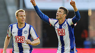 Jubel bei der Hertha: Torschütze Nikita Rukavytsya (r.) und Christian Lell © Bongarts/Getty Images