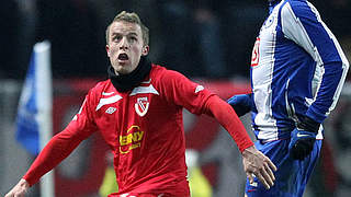 Sein Treffer reichte nicht zum Cottbuser Sieg: Daniel Adlung (l.) © Bongarts/GettyImages