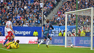 First of four: Bayern internationa Mario Götze scores in Hamburg © Bongarts/GettyImages