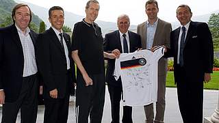 Günter Netzer, Philippe Blatter, Robert Louis-Dreyfus, Dr. Theo Zwanziger, Oliver Bierhoff und Wolfgang Niersbach © GES-Sportfoto