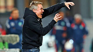 Krallt er sich die Punkte in Sandhausen? Dynamo-Trainer Olaf Janßen © Bongarts/GettyImages