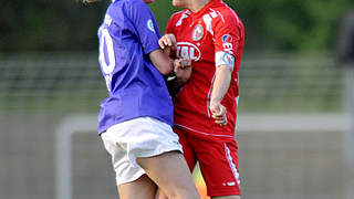 Luftkampf: Jennifer Zietz (r.) und Amanda Feigt © Kuppert