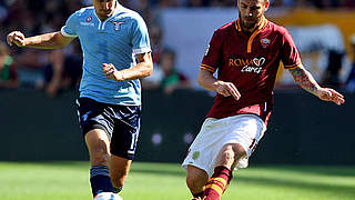 Verletzung im Derby: Miroslav Klose (l.) © Bongarts/GettyImages