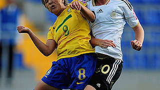 Entscheidet Duell auf Augenhöhe: Knaak (r.) © FIFA via GettyImages