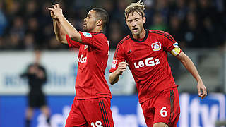 Das 1:0: Sydney Sam (l.) jubelt © Bongarts/GettyImages