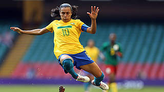 Für den schwedischen Champion Tyresö am Ball: der brasilianische Superstar Marta © Bongarts/GettyImages