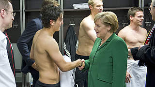 Gratulation an Özil: Angela Merkel © Bongarts/GettyImages