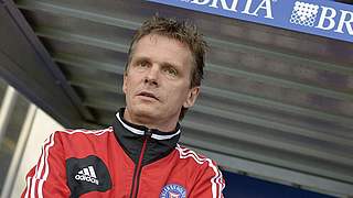 Seit sieben Partien sieglos: Holstein Kiel mit Trainer Karsten Neitzel © Bongarts/GettyImages