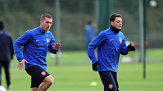 Bald wieder mit Özil trainieren: Podolski (l.) © Bongarts/GettyImages
