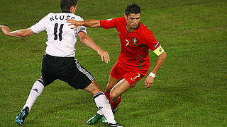 Letztes Duell bei der EURO 2008: Klose (l.) gegen Ronaldo © Bongarts/GettyImages