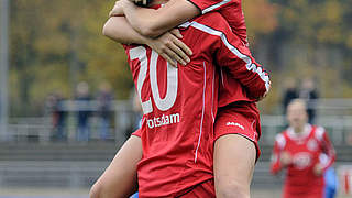 Jubeln über Platz eins: Bianca Schmidt (l.) und Nadine Keßler © Kuppert