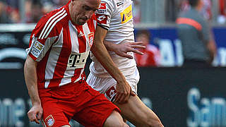 Sieg im Klassiker: Bayerns Franck Ribery gegen Karim Matmour © Bongarts/GettyImages