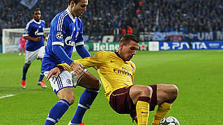 Schalke stürmisch: Podolski (r.) und Co. wanken nach der Pause  © Bongarts/GettyImages