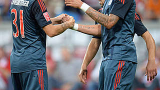 Gratulation: Schweinsteiger (l.) feiert seinen 29. Geburtstag © Bongarts/GettyImages