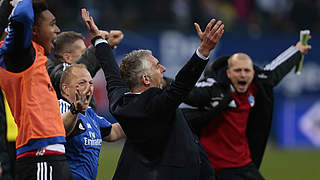 Peilen den nächsten Sieg an: Mirko Slomka und der HSV im 100. Nordderby © Bongarts/GettyImages