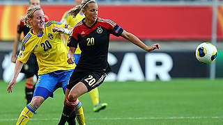 War sie die Beste gegen Schweden?: Lena Goeßling (r.) steht zur Wahl © Bongarts/GettyImages