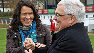 Spaß am Set des Tatorts: DFB-Präsident Theo Zwanziger (r.) © th