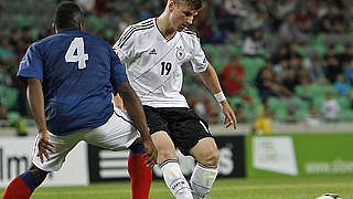 Schon mit der U 17 gegen Frankreich aktiv: Werner (r.) wurde von Freund nominiert © Bongarts/GettyImages