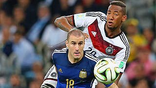 Macht in der Innenverteidigung das Spiel seines Lebens: Jérôme Boateng (r.) © Bongarts/GettyImages