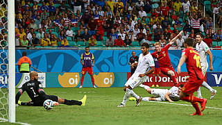 Wegbereiter des belgischen Sieges: Kevin de Bruyne (M.) trifft zum 1:0 © Bongarts/GettyImages