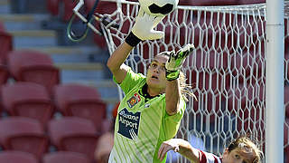Heading for the play-offs: Nadine Angerer and Brisbane Roar © Bongarts/GettyImages